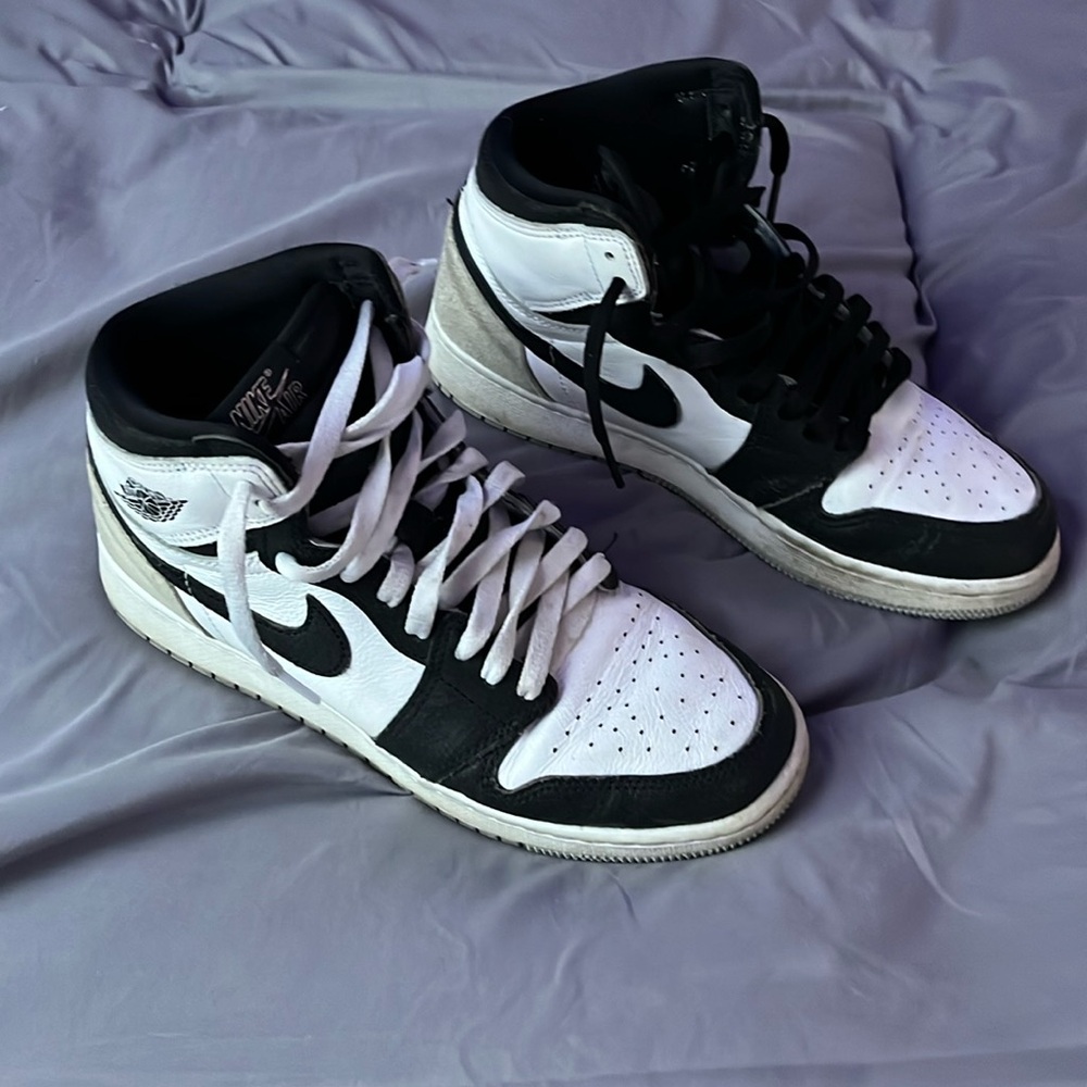 Jordan 1 high OG bleach coral